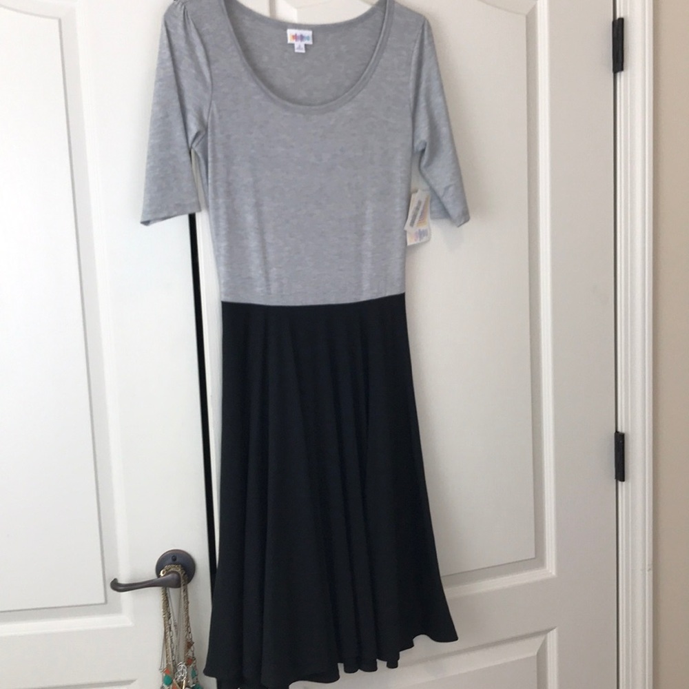 FINAL PRICE! ❌ NWT Lularoe colorblock Nicole S